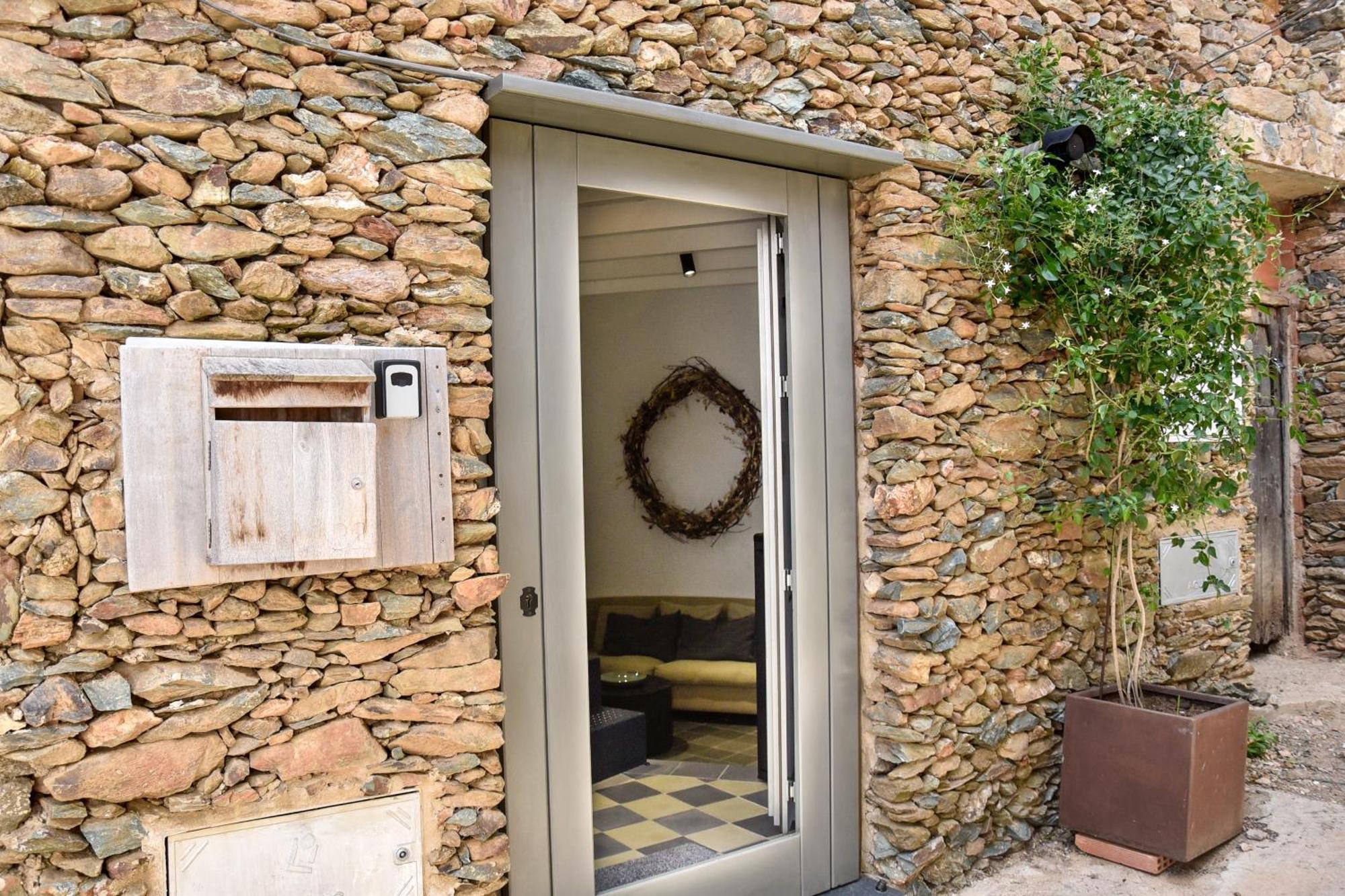 Casa De Piedras By Sierra Viva Desing Villa Cortelazor Eksteriør billede